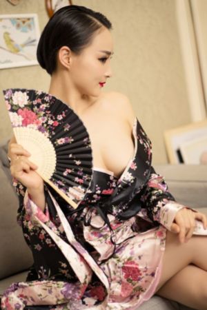 美女的秘让男人桶到爽直播-手机视频高清完整视频