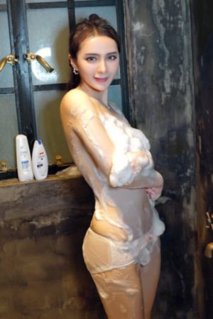 小少妇特殊按摩高潮不止-中英字幕正片免费观看